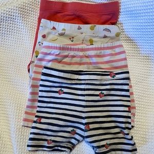 Bundle! Lot of 4 pairs Old Navy 4T shorts